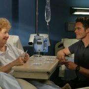 Strong Medicine - galeria zdjęć - filmweb
