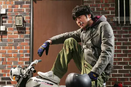 Dalkeumhan Keojitmal - galeria zdjęć - filmweb