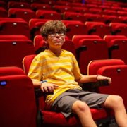 Ezra - galeria zdjęć - filmweb