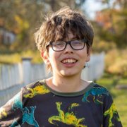 Ezra - galeria zdjęć - filmweb