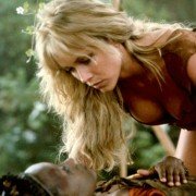 Sheena - galeria zdjęć - filmweb