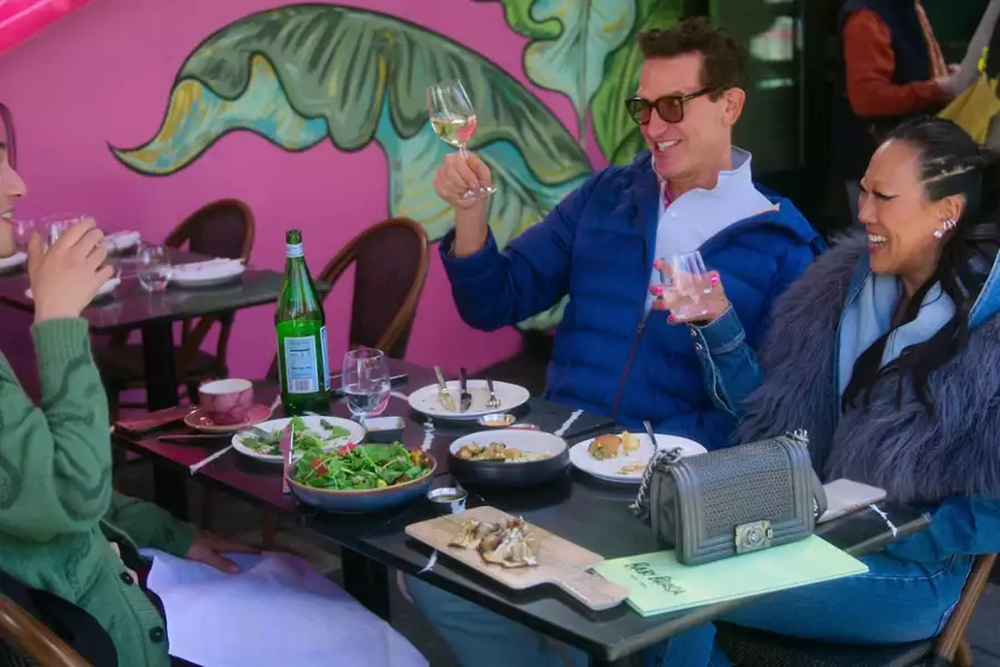 Bling Empire: New York - galeria zdjęć - filmweb