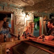 Vacation Friends - galeria zdjęć - filmweb