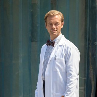 Dr Donald &quot;Ducky&quot; Mallard