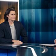 WeCrashed: Upadek start-upu - galeria zdjęć - filmweb
