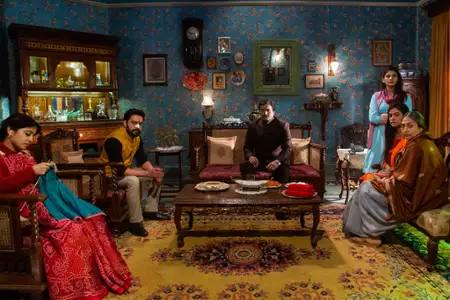 Raat Akeli Hai - galeria zdjęć - filmweb