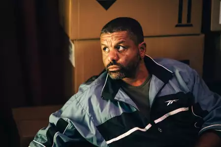 Pachnie oszustwem - galeria zdjęć - filmweb