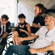 Pachnie oszustwem - galeria zdjęć - filmweb