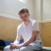 Hard Sun. Przed Apokalipsą - galeria zdjęć - filmweb