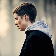 Hard Sun - galeria zdjęć - filmweb