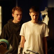 Hard Sun. Przed Apokalipsą - galeria zdjęć - filmweb