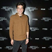 All These Sleepless Nights - galeria zdjęć - filmweb