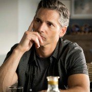 Dirty John - galeria zdjęć - filmweb