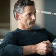 Dirty John - galeria zdjęć - filmweb