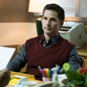 Dirty John - galeria zdjęć - filmweb