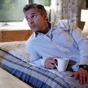 Dirty John - galeria zdjęć - filmweb