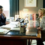 Dirty John - galeria zdjęć - filmweb