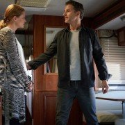 Dirty John - galeria zdjęć - filmweb