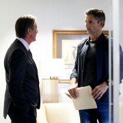 Dirty John - galeria zdjęć - filmweb