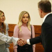 Dirty John - galeria zdjęć - filmweb