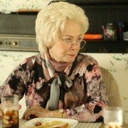 Dirty John - galeria zdjęć - filmweb