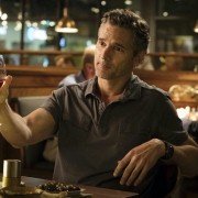 Dirty John - galeria zdjęć - filmweb