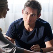 Dirty John - galeria zdjęć - filmweb