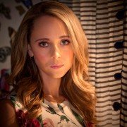 Dirty John - galeria zdjęć - filmweb