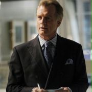Stephen Collins w Zwykła/niezwykła rodzinka