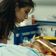Critical: Between Life and Death - galeria zdjęć - filmweb