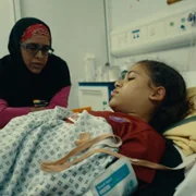 Critical: Between Life and Death - galeria zdjęć - filmweb