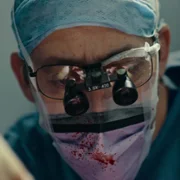 Critical: Between Life and Death - galeria zdjęć - filmweb