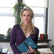 Teri Polo w Życie i kłamstwa Sama Leonarda
