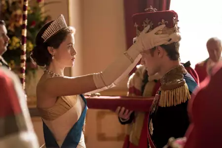 The Crown - galeria zdjęć - filmweb