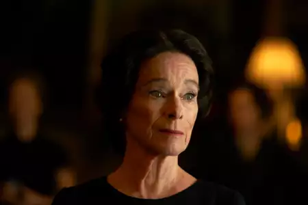 The Crown - galeria zdjęć - filmweb