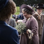 The Crown - galeria zdjęć - filmweb