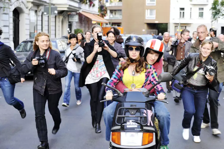 Groupies nie zostają na śniadanie - galeria zdjęć - filmweb