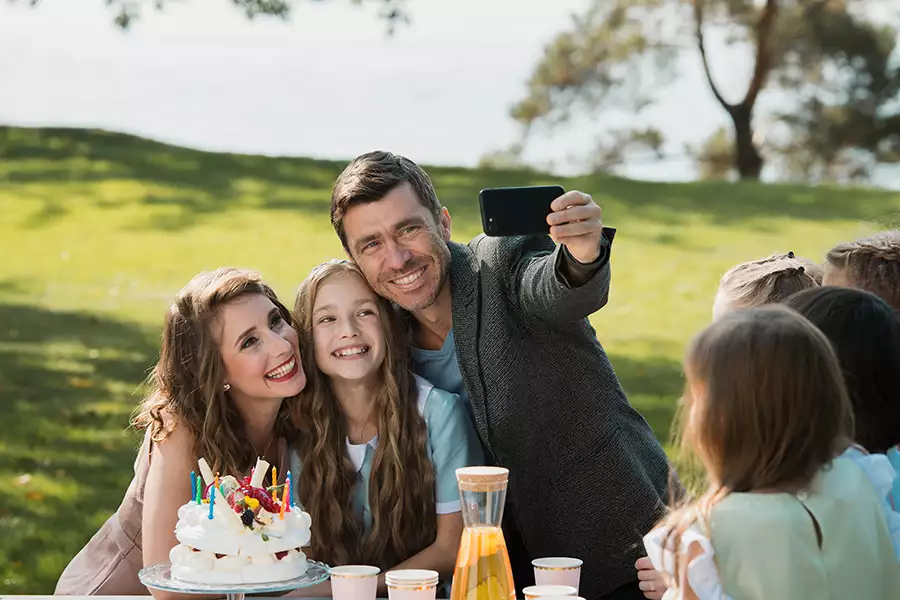 Home Sweet Home - galeria zdjęć - filmweb