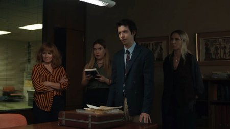 Sezon 1 Odcinek 6 Drogie kamienie, bielizna i manuskrypt