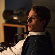 Powers - galeria zdjęć - filmweb