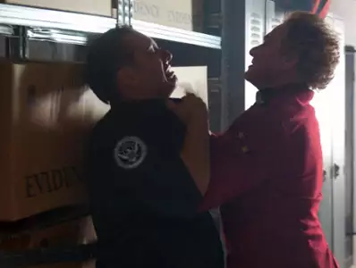 Bliski wróg - galeria zdjęć - filmweb