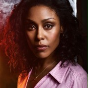 Christine Adams w Feed the Beast