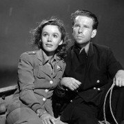Łódź ratunkowa - galeria zdjęć - filmweb