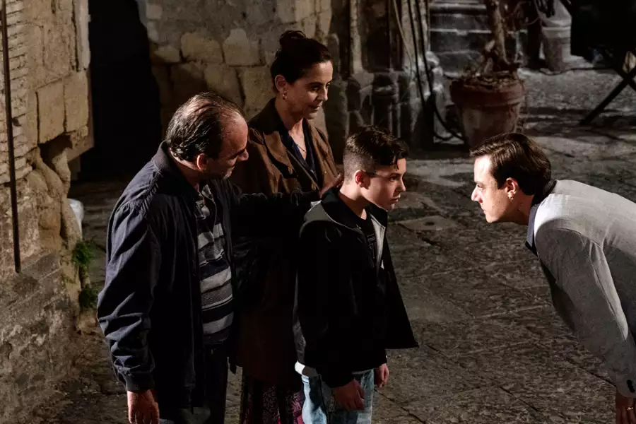 Ukryte dziecko - galeria zdjęć - filmweb