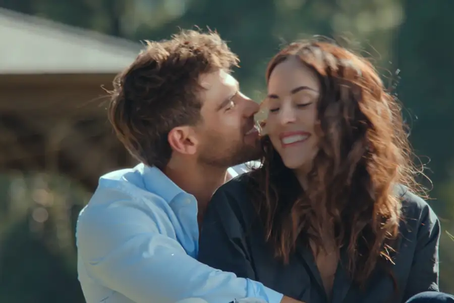 Zatajone grzechy - galeria zdjęć - filmweb