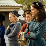 Ten Pound Poms - galeria zdjęć - filmweb