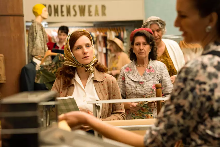 Ten Pound Poms - galeria zdjęć - filmweb