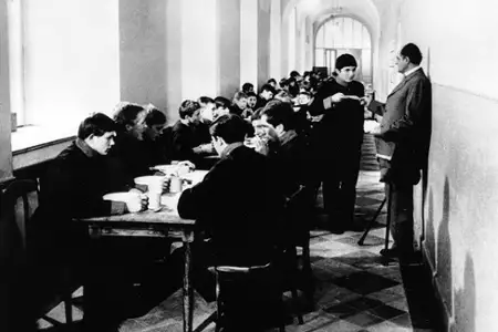 Niepokoje wychowanka Törlessa - galeria zdjęć - filmweb