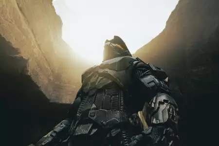 Halo - galeria zdjęć - filmweb