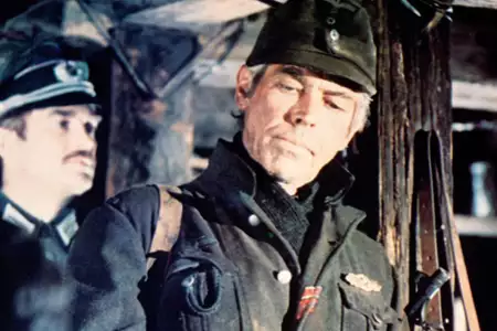 Żelazny krzyż - galeria zdjęć - filmweb